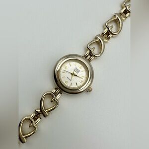 Y2k Gold Watch w Hearts